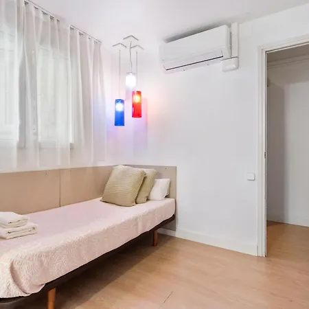 Destination Downtown - Ultra Apartment
